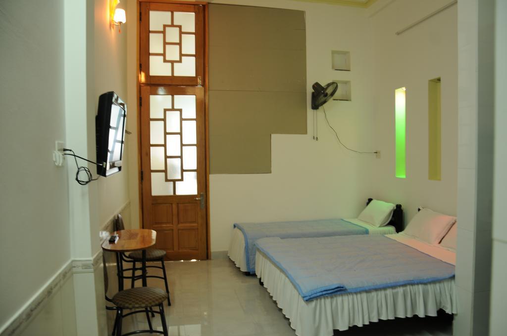 Bien Khoi Mini Hotel Hue Exterior photo